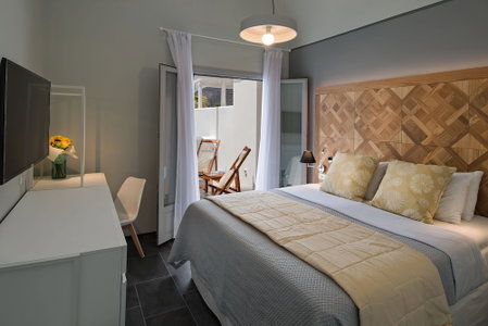 Meltemi Excelsior Suites and Spa, Santorini, Greece