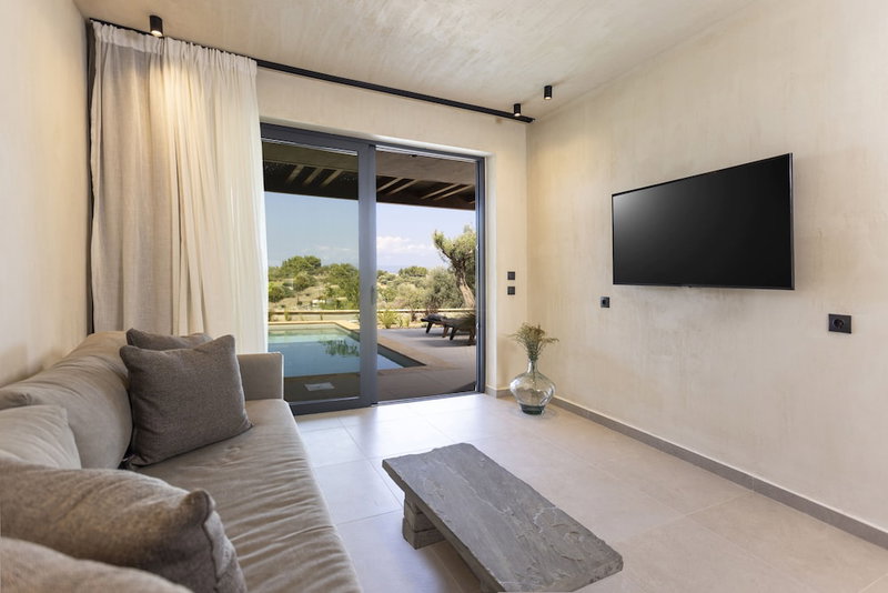 Pnoes Luxury Suites, Kassandra, Greece