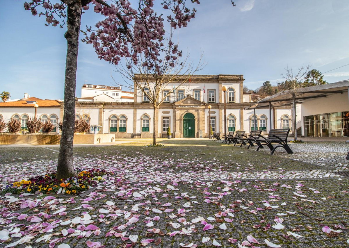 Casa do Paço, Portugal