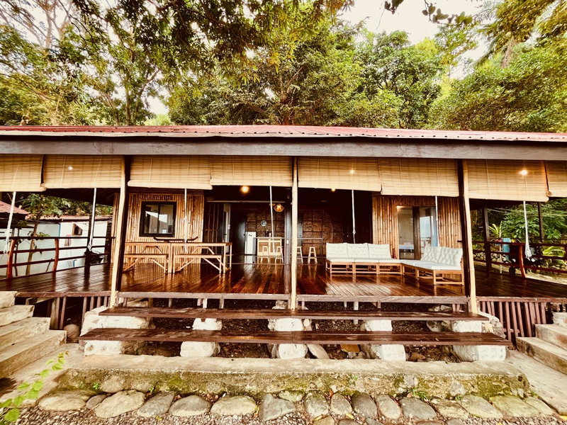 Villa Milagros Dive Inn Anilao, Mabini, Philippines