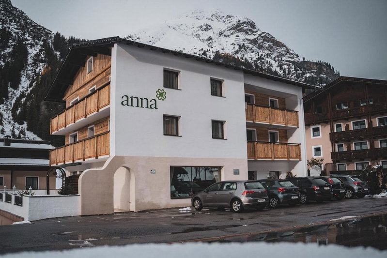 Pension Anna, Sankt Leonhard im Pitztal, Austria