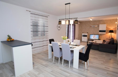 Holiday House M&A&K with swimming pool, Kastel Stafilic, Croatia