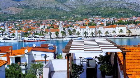 Fresh Apartments Dar Orlic, Trogir, Croatia
