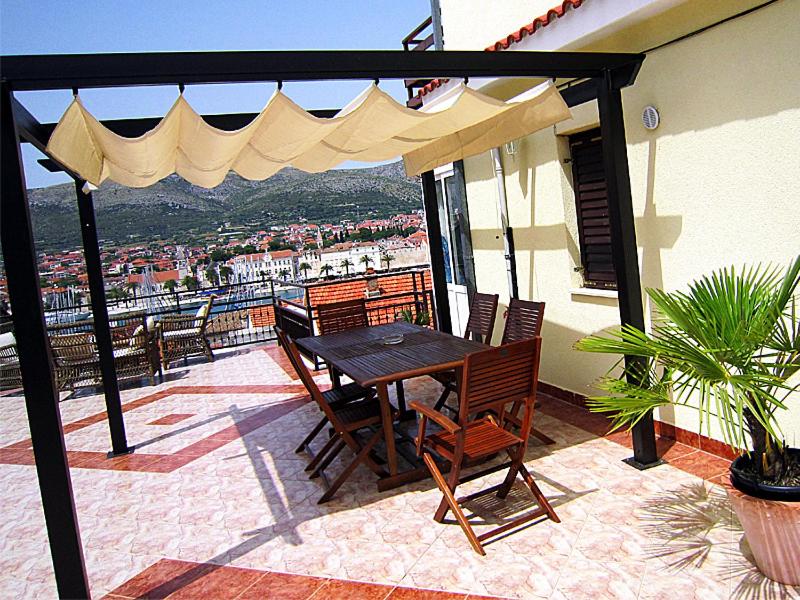 Fresh Apartments Dar Orlic, Trogir, Croatia
