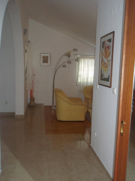 Apartments Romana, Slatine, Croatia