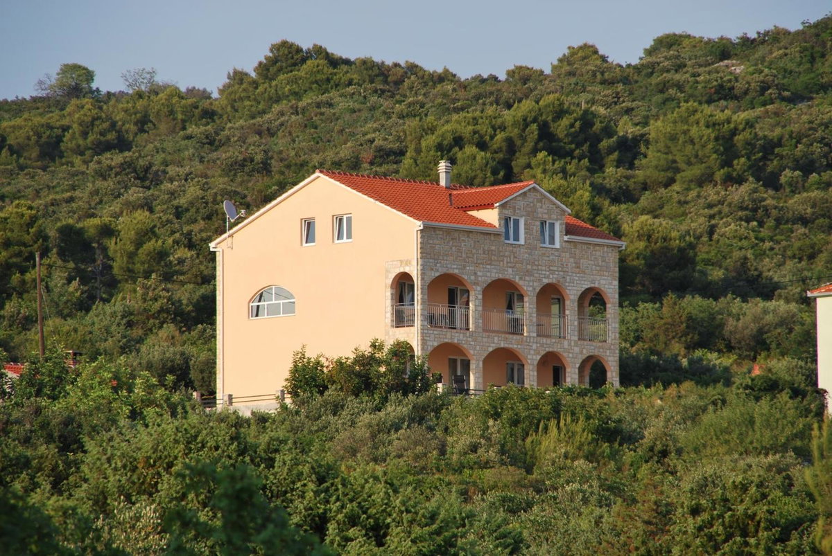Villa Lunaris, Croatia