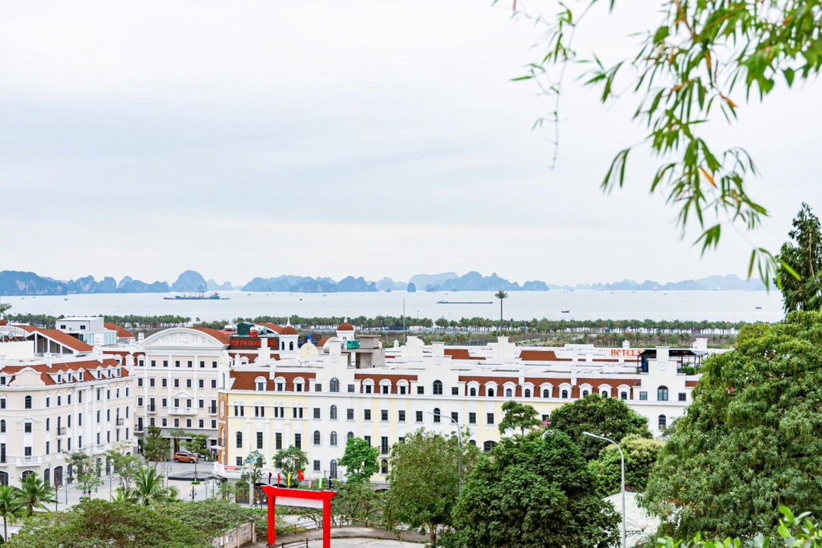 Villa Hạnh Phúc Bãi Cháy, Vietnam