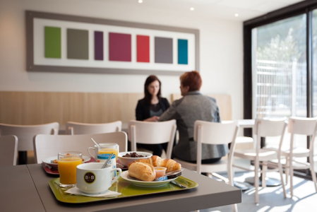 B&B HOTEL Nîmes Ville Active, Nîmes, France