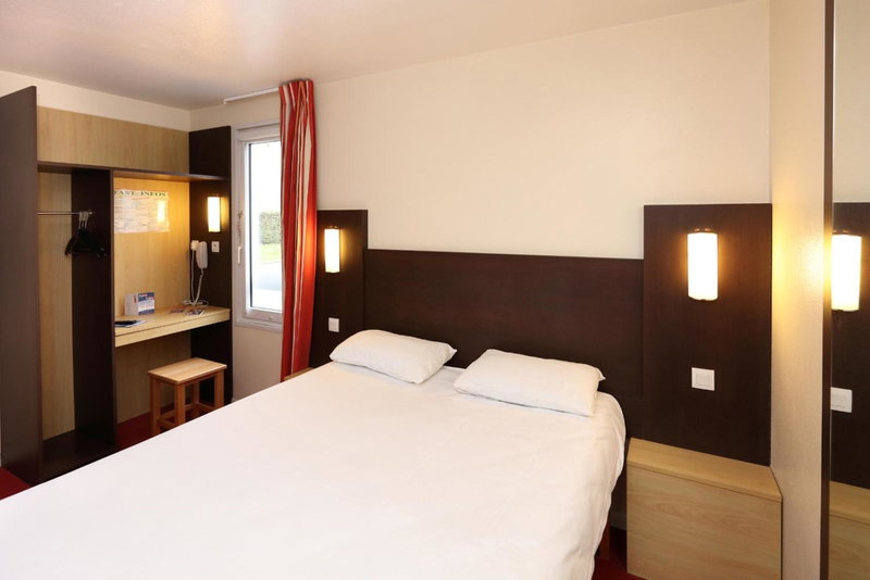 Brit Hotel Essentiel Reims Taissy, Reims, France