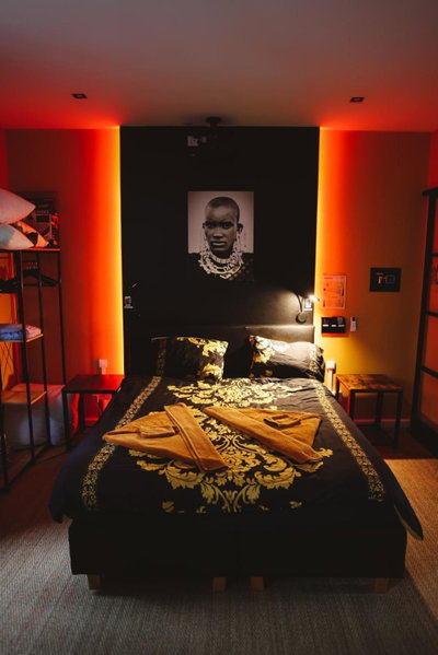 Capsule Premium balnéo & home cinema, Valenciennes, France