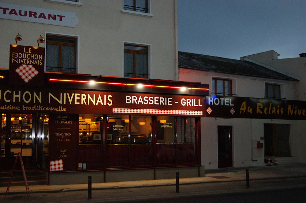 Au Relais Nivernais, France