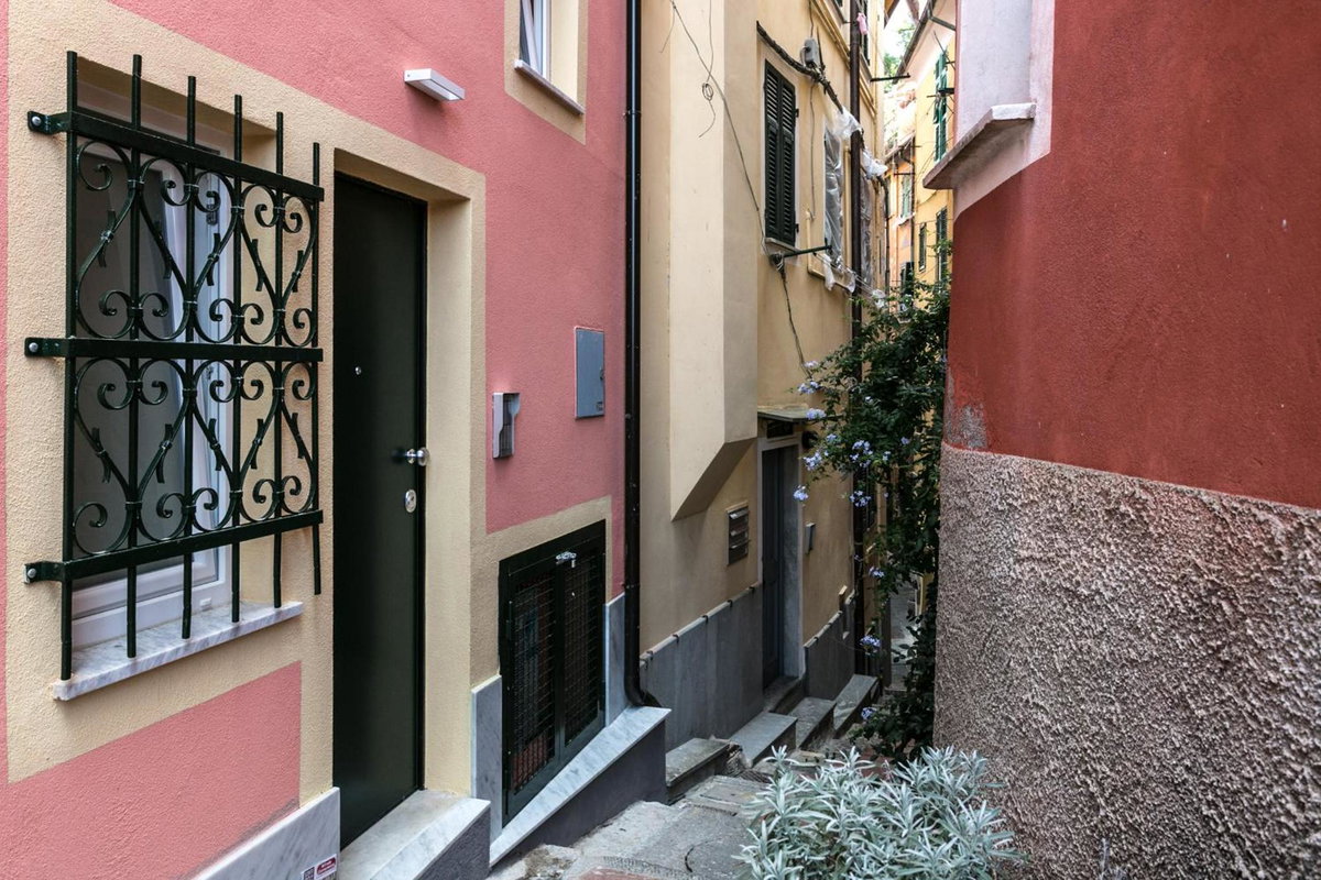 Al Molo Sea View Rooms, Italy