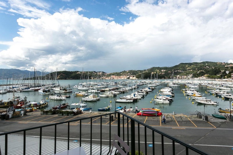 Al Molo Sea View Rooms, Lerici, Italy