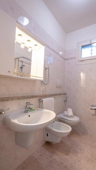 Hotel Benacus Torri del Benaco, Torri del Benaco, Italy