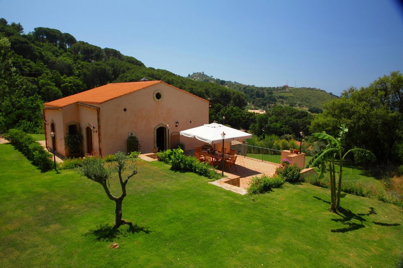 B&B Le Ginestre, Cefalù, Italy