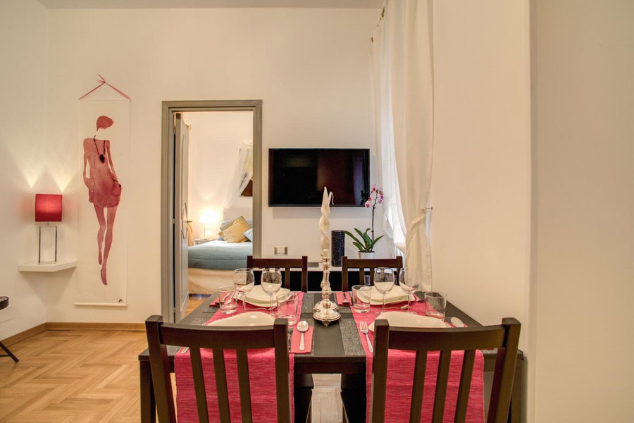 Elegant Apartment Behind the Colosseum, Rome, Italy