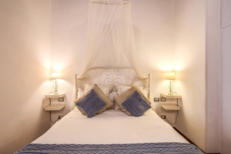 Elegant Apartment Behind the Colosseum, Rome, Italy