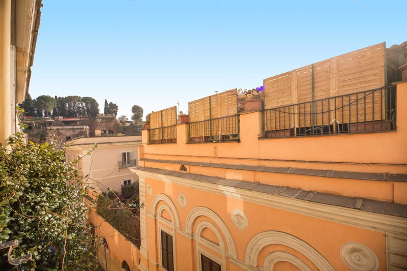 Elegant Apartment Behind the Colosseum, Rome, Italy