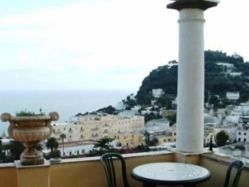 Esperia, Capri, Italy