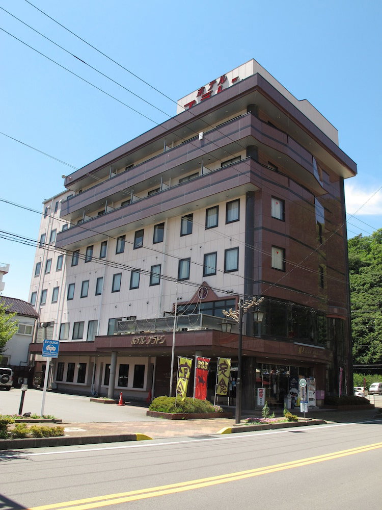 Hotel Platon, Япония