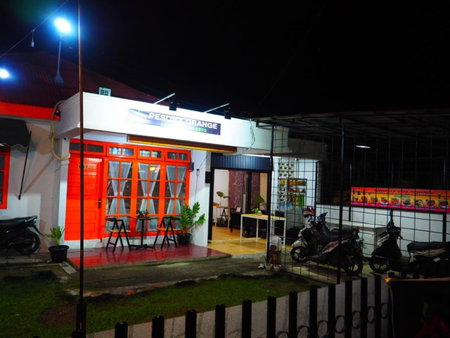 Pesona Orange Homestay, Padang, Indonesia