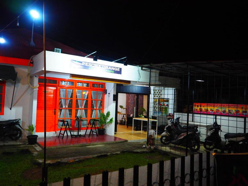 Pesona Orange Homestay, Padang, Indonesia