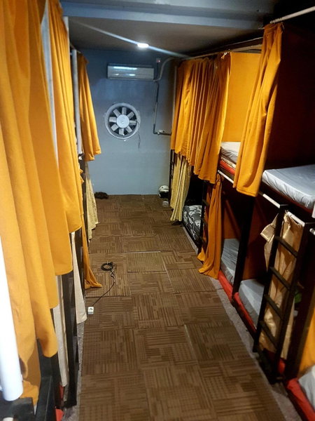 Rubikz Hostel & Cafe, Surabaya, Indonesia
