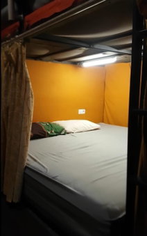 Rubikz Hostel & Cafe, Surabaya, Indonesia