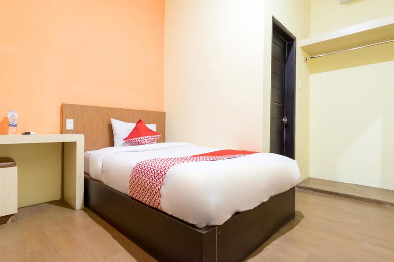 Capital O 1585 Ring Road Residence, Medan, Indonesia