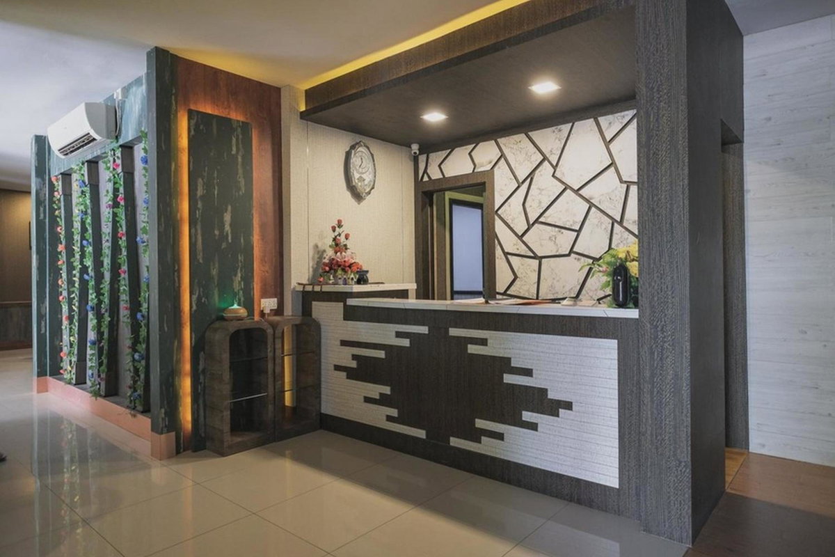 RedDoorz Plus near Gold Coast Ferry Terminal Batam, Indonesia