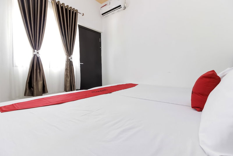 RedDoorz near Sam Ratulangi Airport, Manado, Indonesia