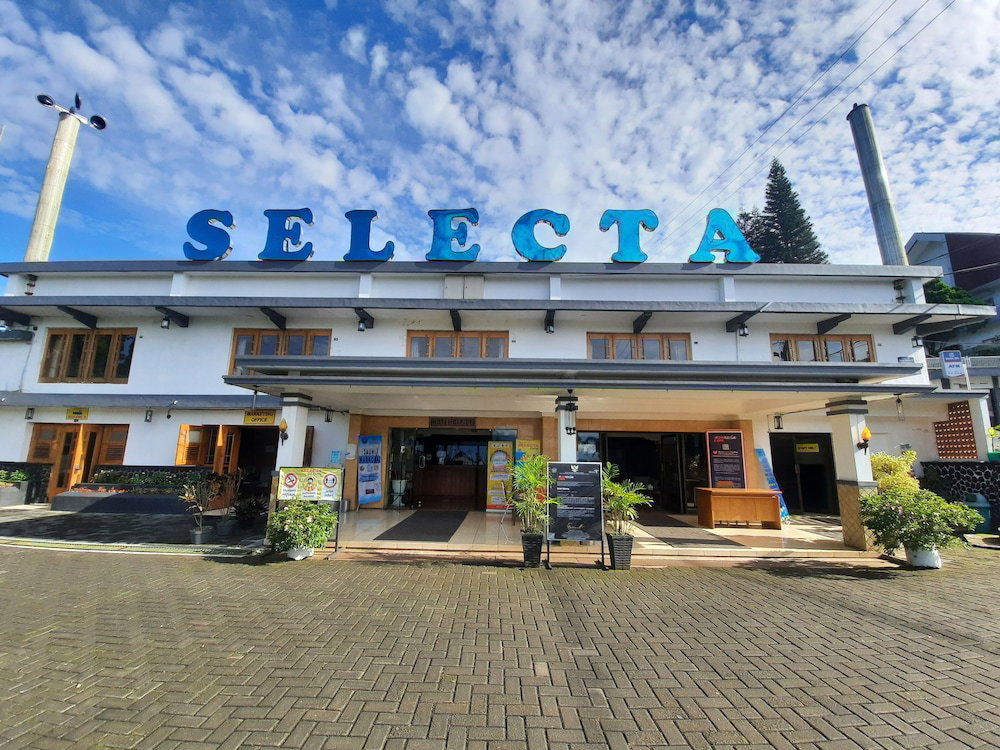 Hotel · Hotel Selecta Batu Malang, Batu