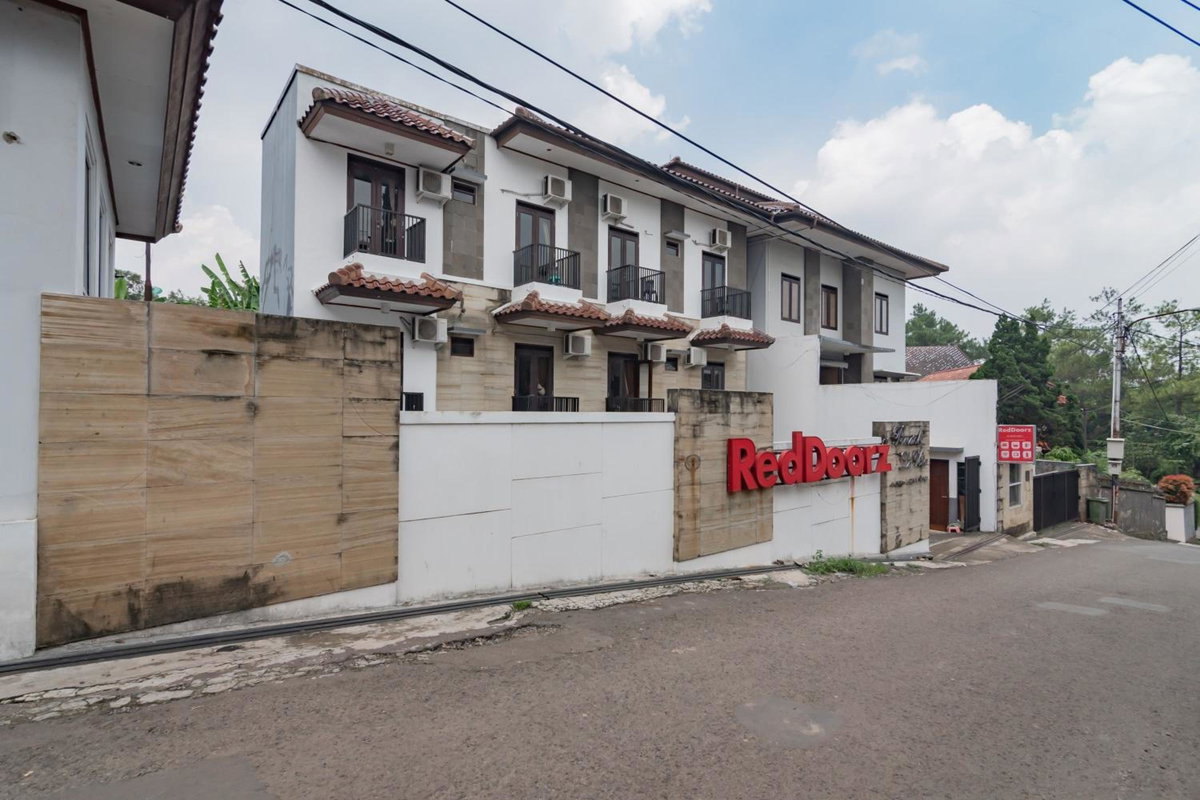 RedDoorz at Dago Asri 3, Indonesia