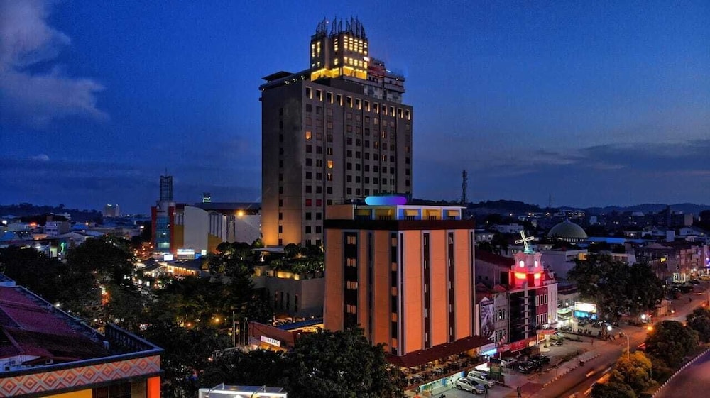 Sovrano Hotel, Indonesia