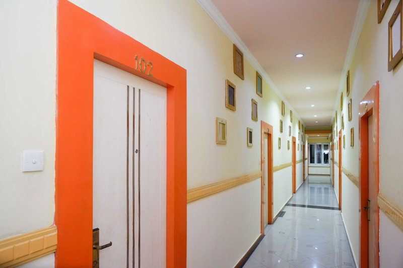 Sans Hotel International Surabaya, Gubeng, Indonesia