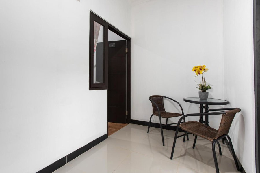 RedDoorz Plus near Trans Studio Cibubur 2, Cibubur, Indonesia