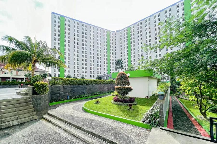 Apartemen Green Lake View Ciputat by Twin Property, Indonesia