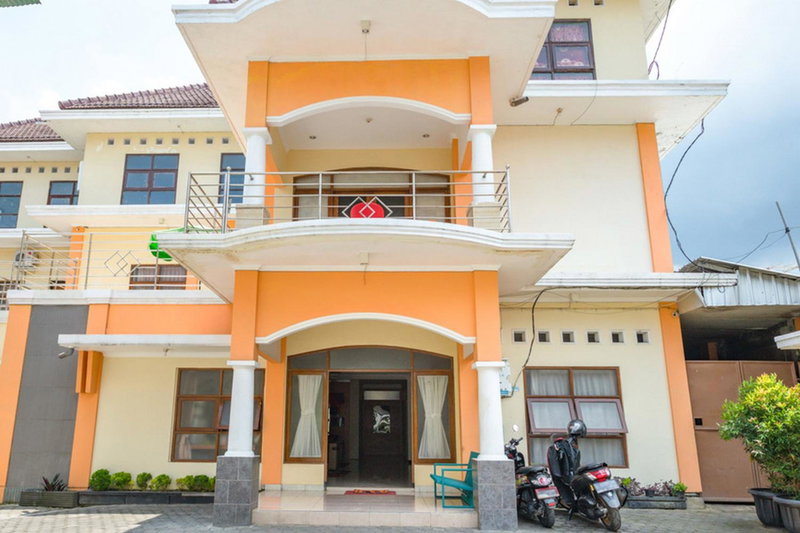 RedDoorz Syariah @ Jalan Simpang Gajayana, Malang, Indonesia