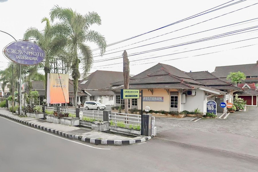 Urbanview Hotel Crown Tasikmalaya by RedDoorz, Tasikmalaya, Indonesia