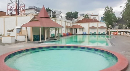 Urbanview Hotel Crown Tasikmalaya by RedDoorz, Tasikmalaya, Indonesia