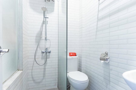 RedDoorz Premium near Centre Point Mall Medan, Medan, Indonesia