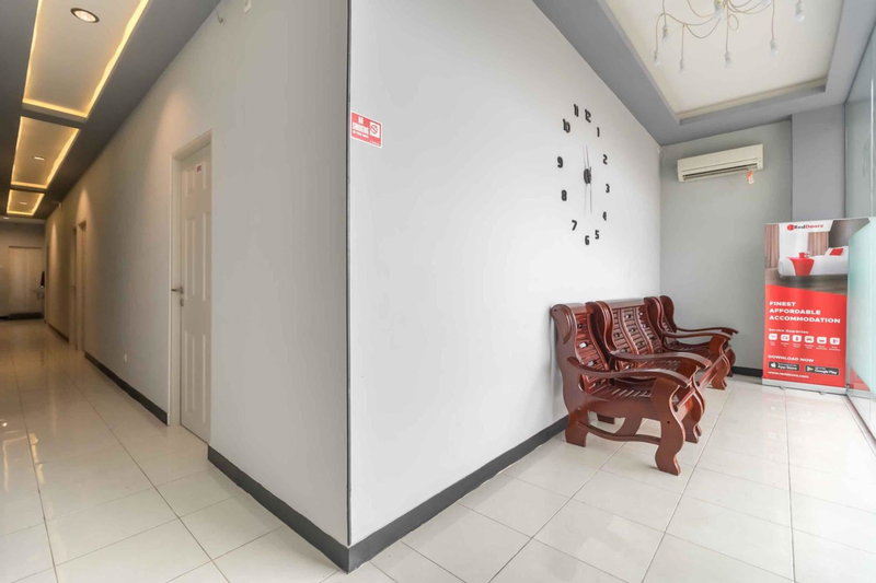 RedDoorz Plus near Millenium ICT Centre Medan 2, Pulauberayan, Indonesia