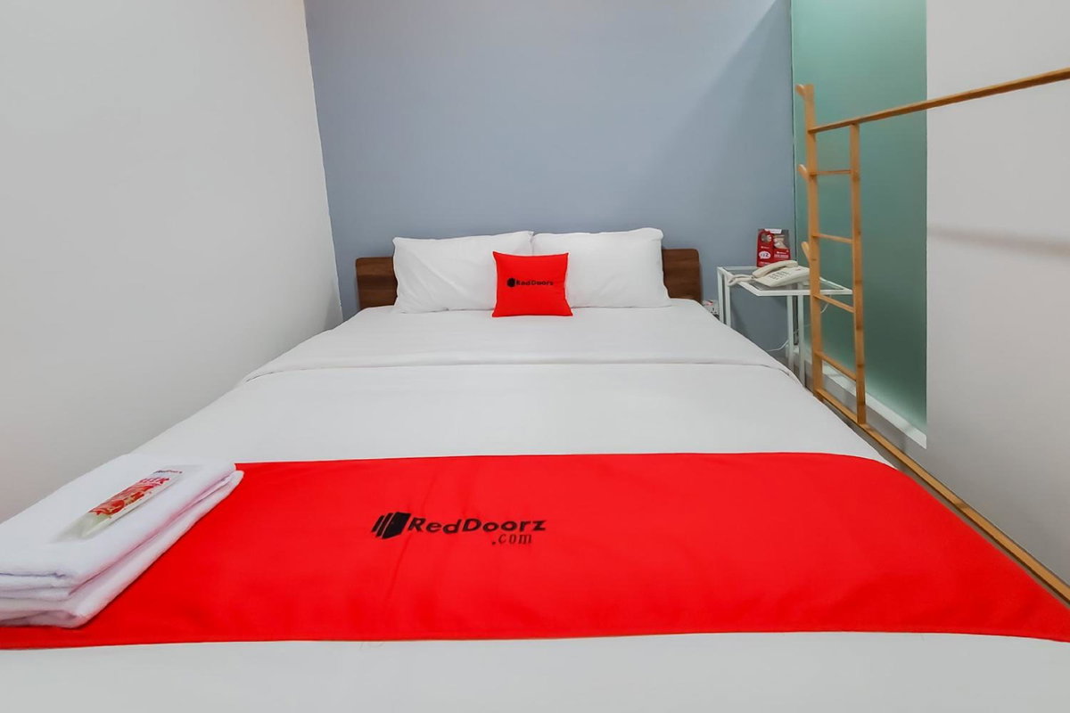 Hotel · RedDoorz Plus @ Batutulis Bogor, Bogor