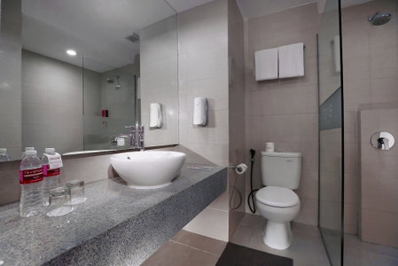 Yusra Inn Hotel Bekasi, Bekasi, Indonesia