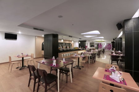 Yusra Inn Hotel Bekasi, Bekasi, Indonesia