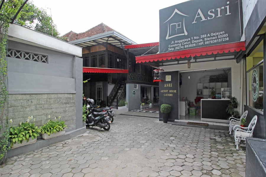 RedDoorz near Terminal Condong Catur, Yogyakarta, Indonesia