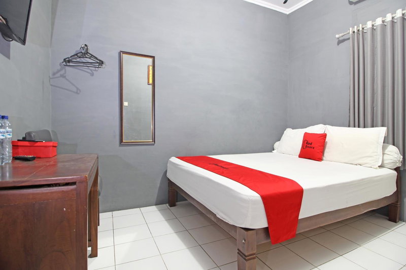 RedDoorz near Terminal Condong Catur, Yogyakarta, Indonesia