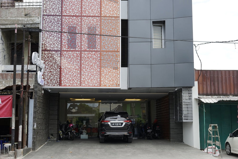 Djuragan Kamar Priority Inn, Indonesia