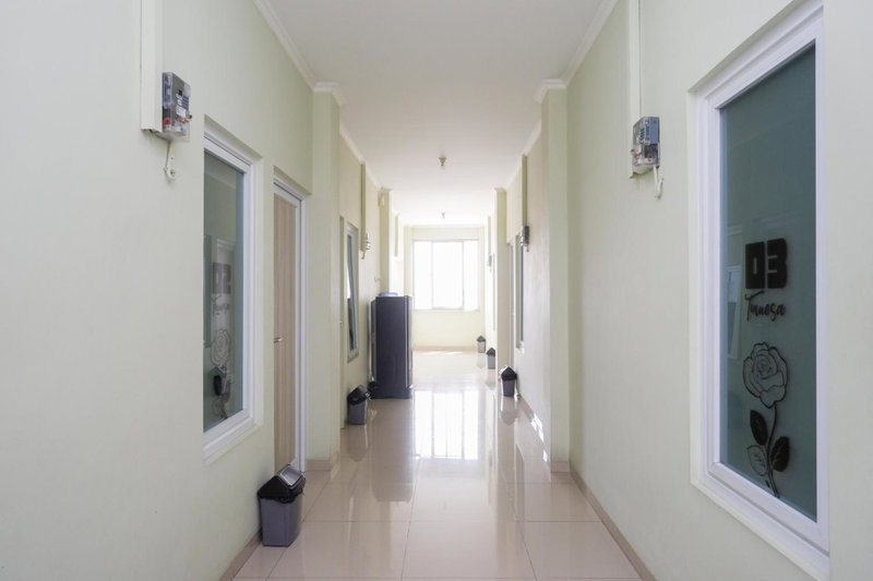 RedDoorz Syariah near Gerbang Tol Krapyak 2 Semarang, Kalibanteng-kidul, Indonesia