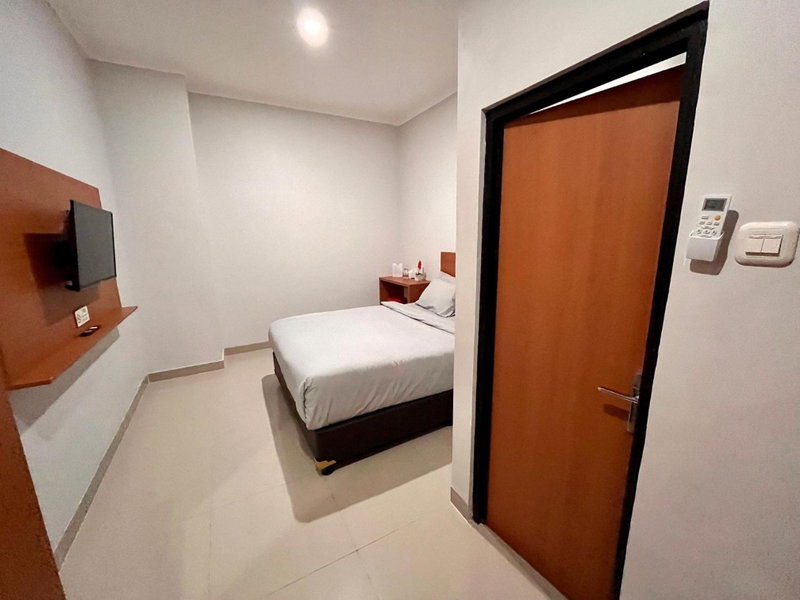 DENZ Express Bintaro, Jakarta, Indonesia